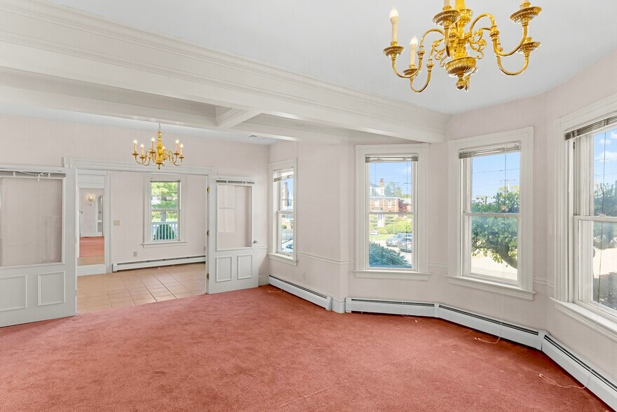 More Photos Of 1358 Smith St, North Providence Apartments For Sale