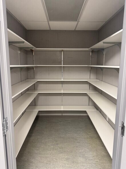 More Photos Of 435 Grand Ave, South San Francisco Office For Sale