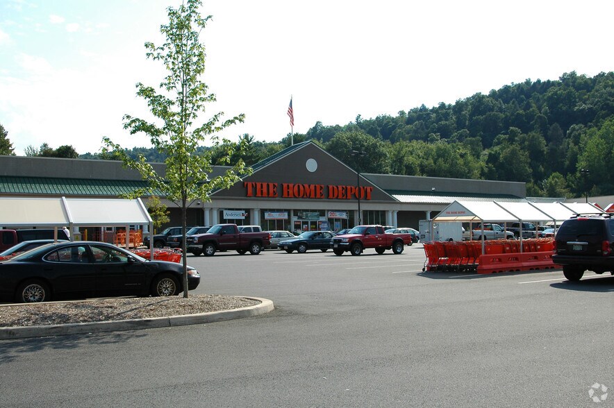 More Photos Of 254-280 Mohawk Trl, Greenfield Unknown For Lease