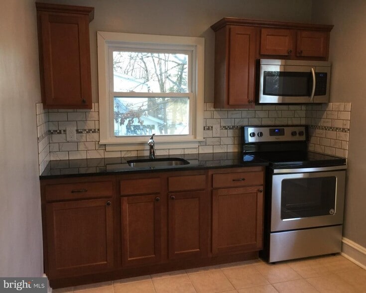 More Photos Of 841 Edge Hill Rd, Glenside Apartments For Sale