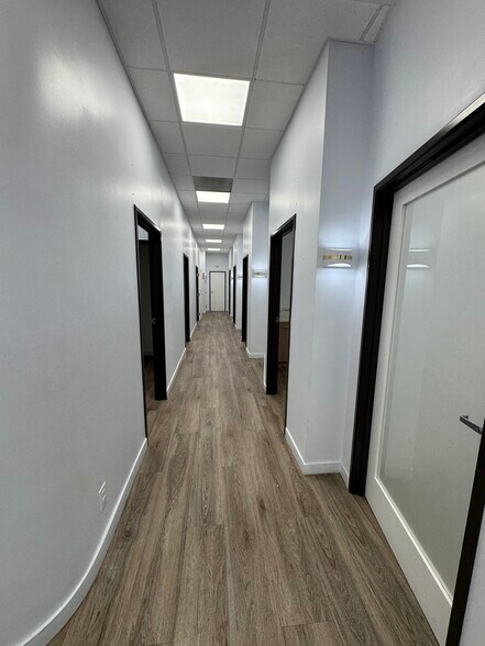 More Photos Of 7911-7927 Garden Grove Blvd, Garden Grove General Retail For Lease