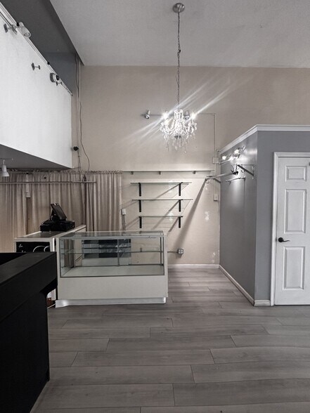 More Photos Of 1222 H St, Modesto Storefront For Lease