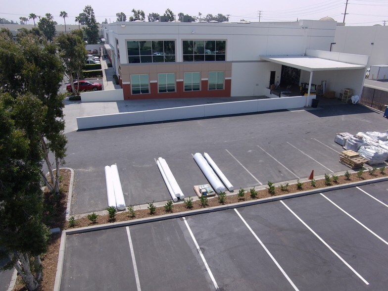 More Photos Of 10717 Norwalk Blvd, Santa Fe Springs Distribution For Lease