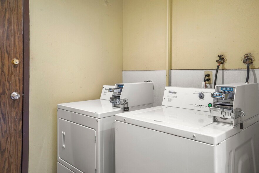 More Photos Of 3815 State Highway 119, Longmont Hotel For Sale