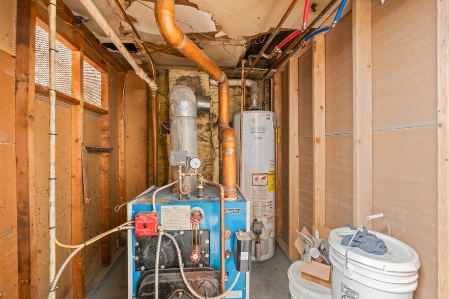 More Photos Of 2810 Saint Paul St, Baltimore Multifamily For Sale