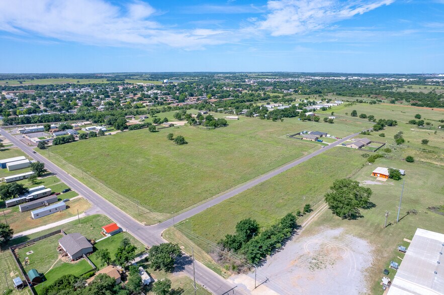 More Photos Of Jackson Ave and 22nd St, Woodward Land For Sale