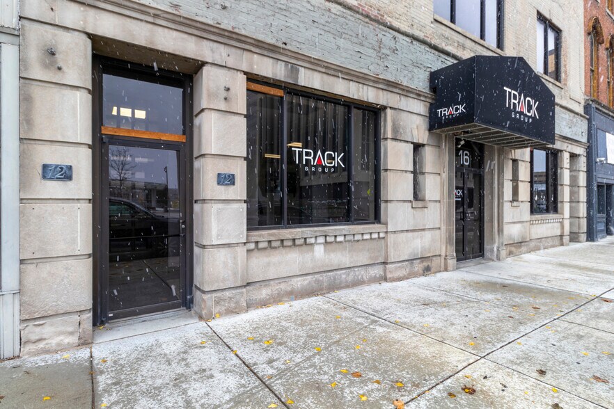More Photos Of 12-18 N Delaware St, Indianapolis Office For Sale