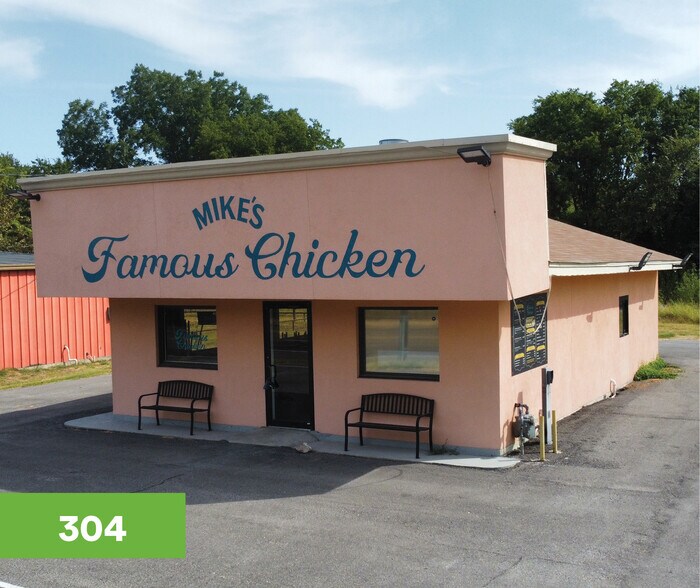 More Photos Of 304 Main Street, Calvert Restaurant For Sale