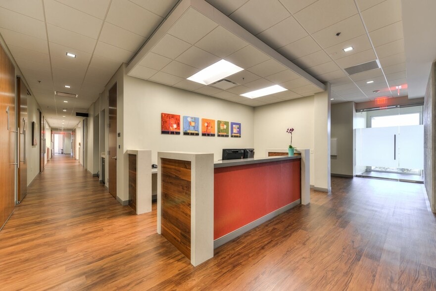 More Photos Of 4611 Centerview, San Antonio Medical For Sale