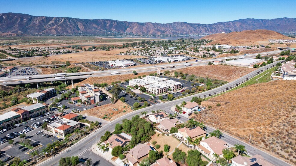 More Photos Of 31571 Canyon Estates Dr, Lake Elsinore Medical For Lease