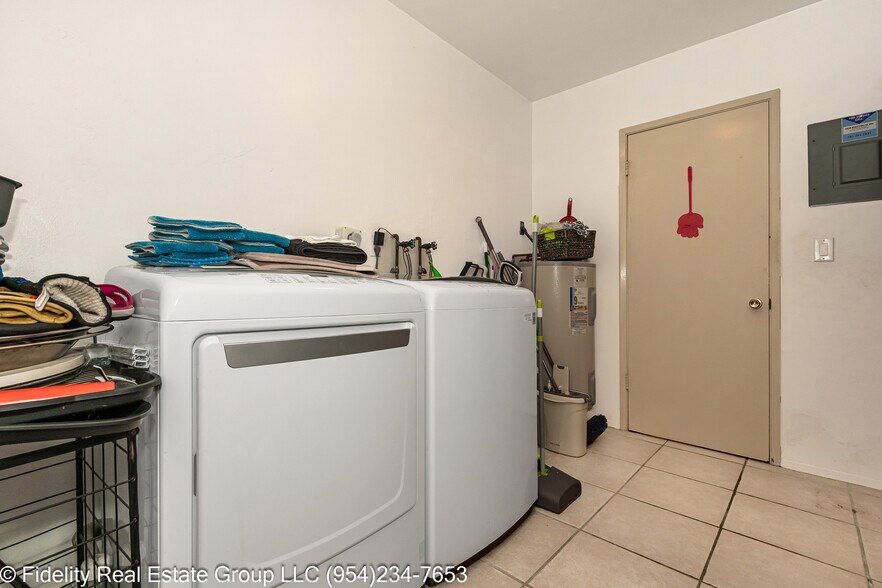 More Photos Of 1425 Ne 55th St, Fort Lauderdale Specialty For Sale