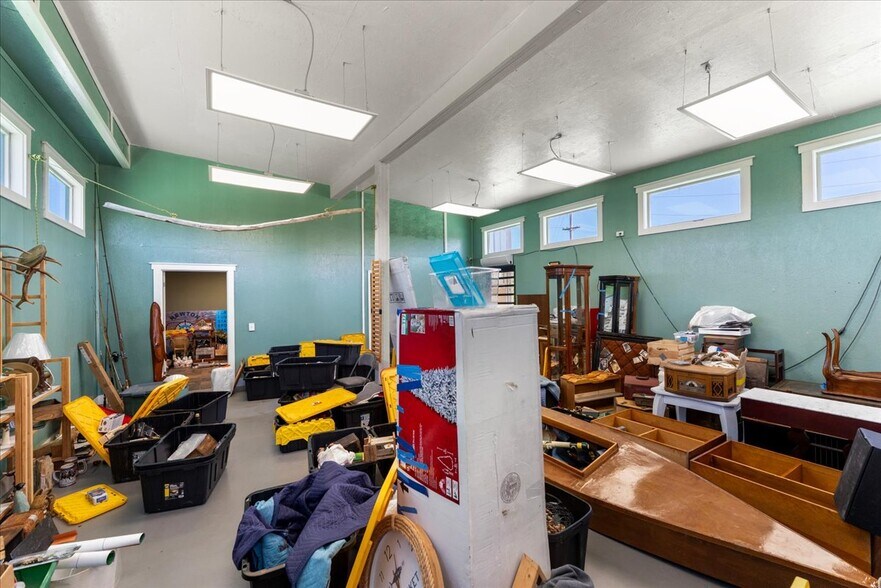 More Photos Of 2546 US-101, Ilwaco Industrial For Sale