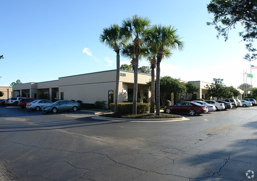 More Photos Of 4303 Vineland Rd, Orlando Unknown For Lease