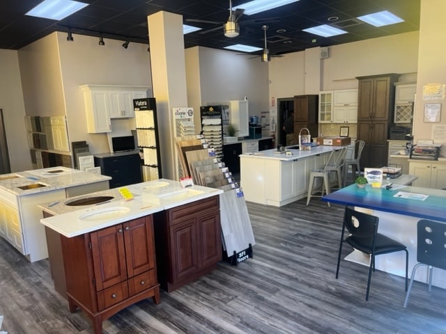 More Photos Of 806 Mason Ave, Daytona Beach General Retail For Sale