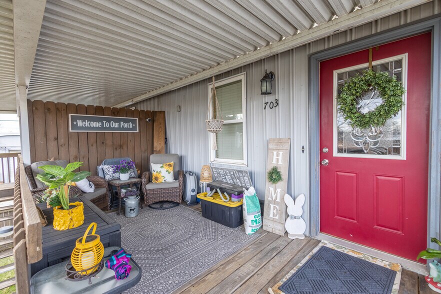 More Photos Of 701 I St, Bedford Warehouse For Sale