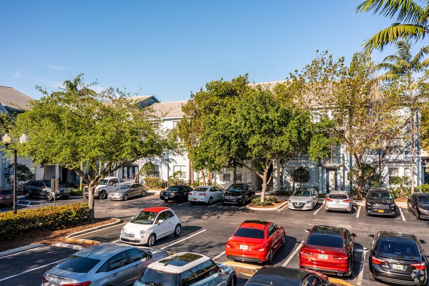 More Photos Of 3880 W Broward Blvd, Fort Lauderdale Apartments For Lease