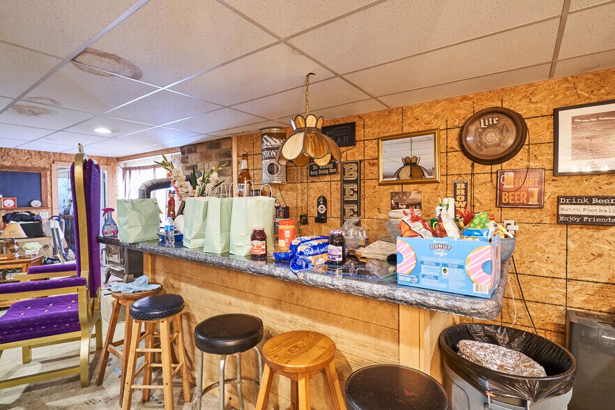 More Photos Of 295 Water St, Wadsworth Warehouse For Sale