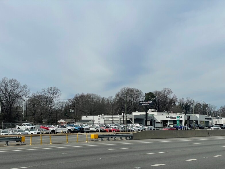 More Photos Of 4800 E Independence Blvd, Charlotte Auto Dealership For Sale