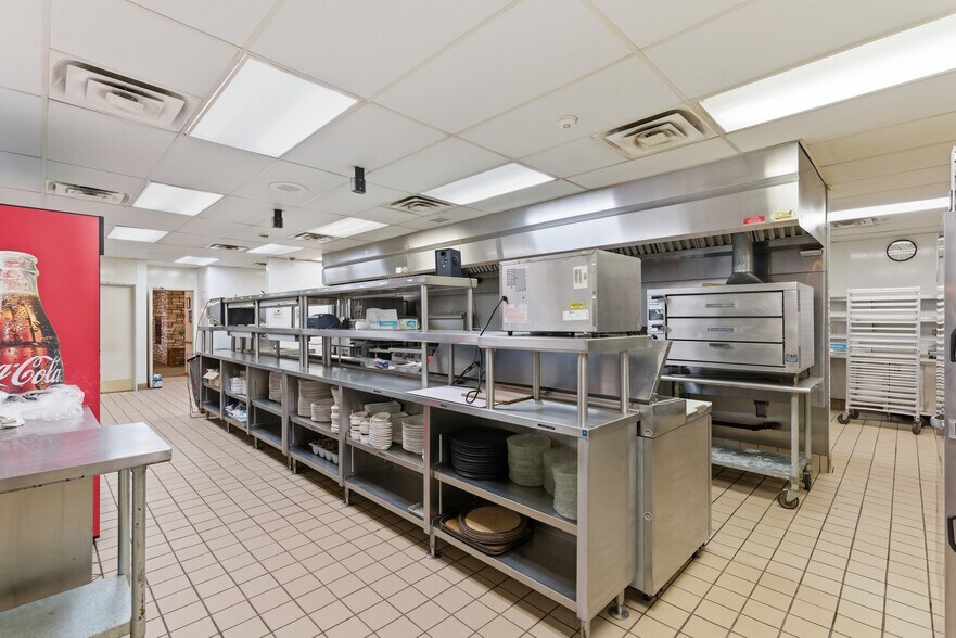 More Photos Of 16730 US 2, Bagley Freestanding For Sale