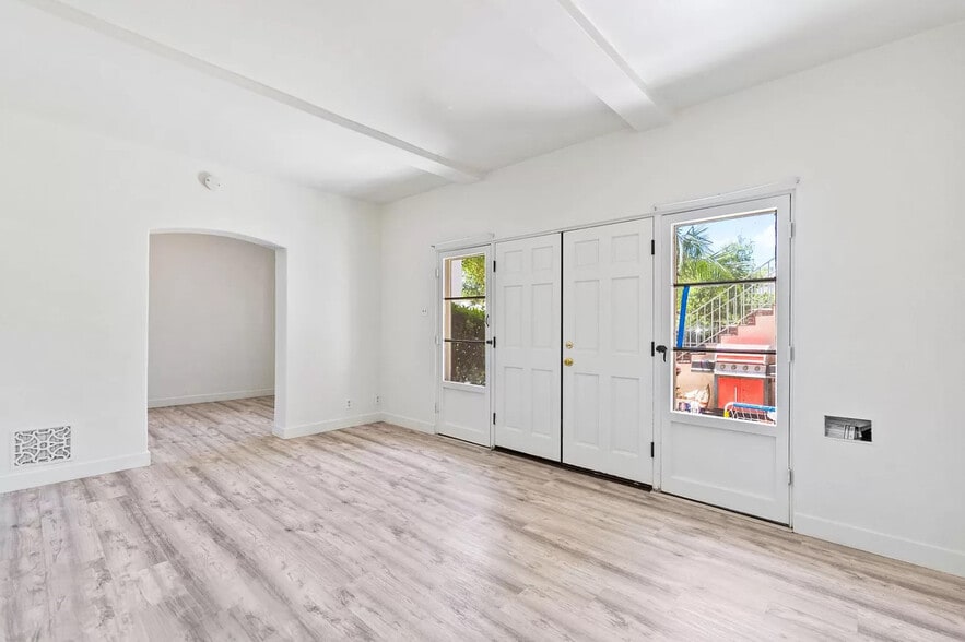 More Photos Of 321 W Hill St, Long Beach Multifamily For Sale