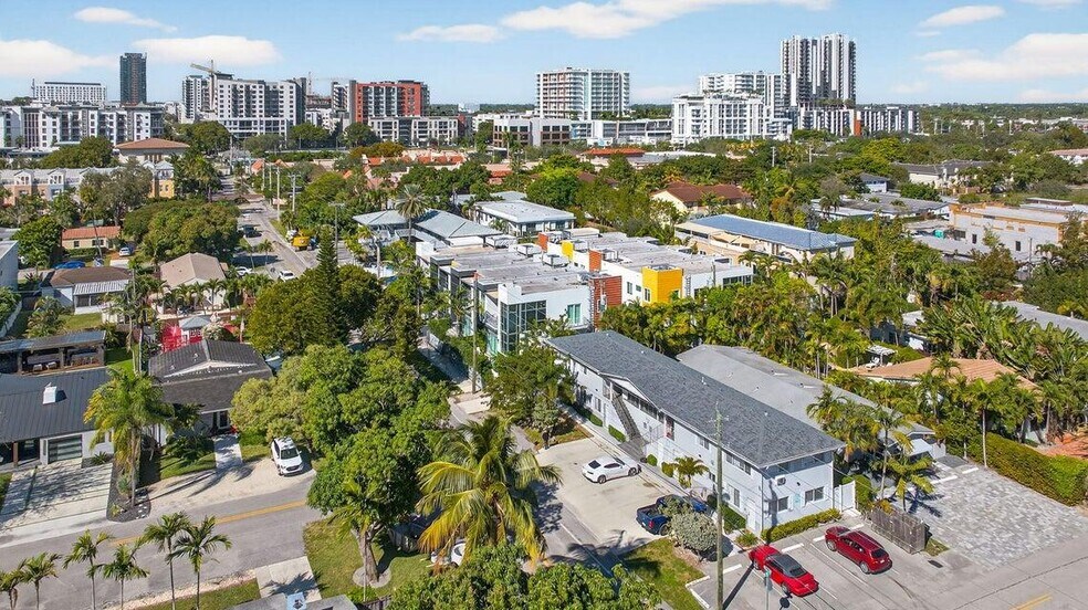 More Photos Of 825 NE 6th St, Fort Lauderdale Apartments For Sale