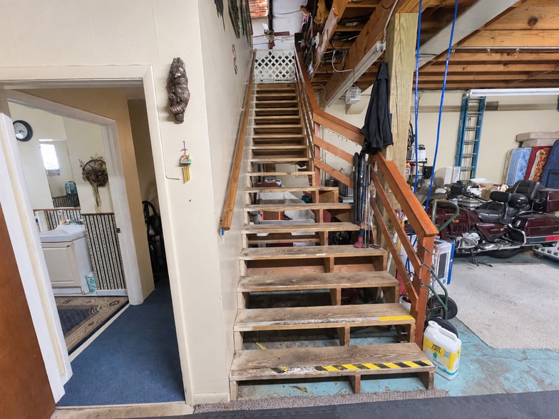 More Photos Of 4802 6th St, Zephyrhills Office For Sale
