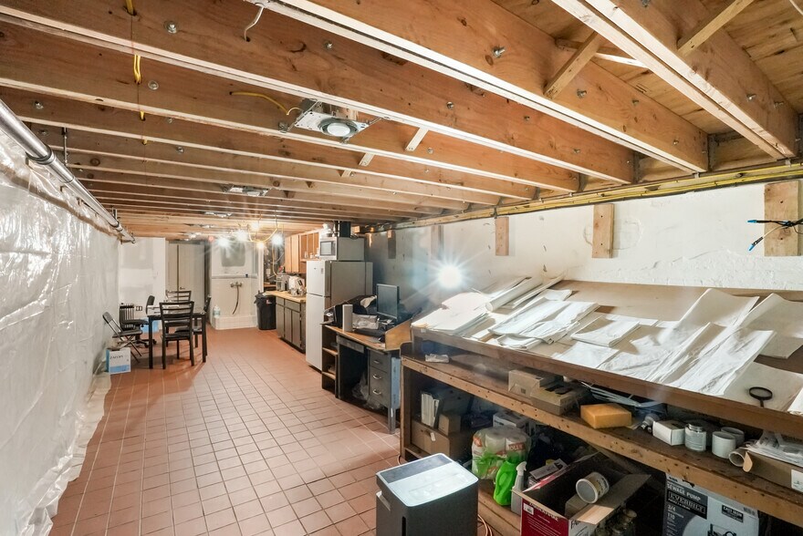 More Photos Of 81 Smith St, Perth Amboy Storefront Retail Residential For Sale