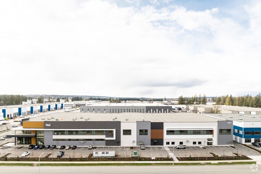 More Photos Of 3353 194 St, Surrey Warehouse For Lease