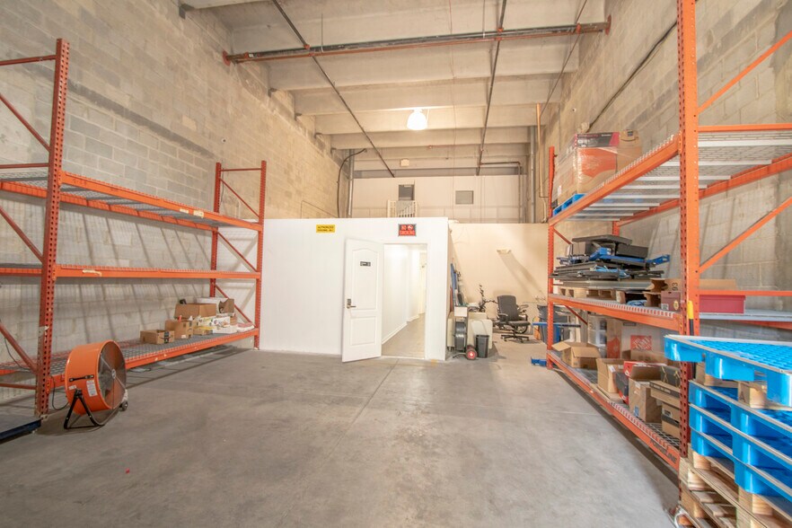 More Photos Of 1835 NW 112th Ave, Miami Warehouse For Lease