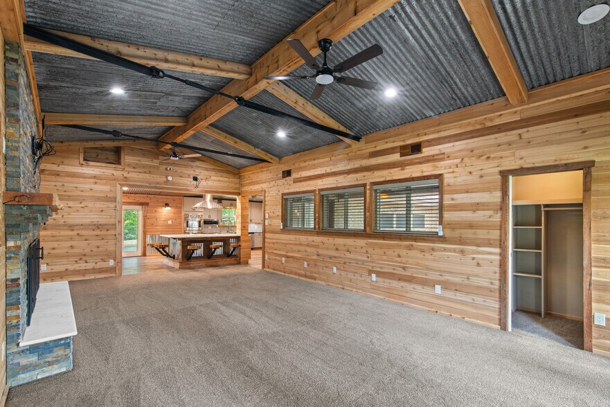 More Photos Of 18222 W FM 1097 Rd, Montgomery Flex For Lease