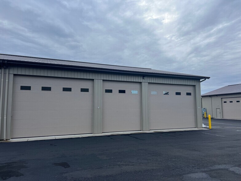 More Photos Of 8540 Rausch Dr, Plain City Warehouse For Sale