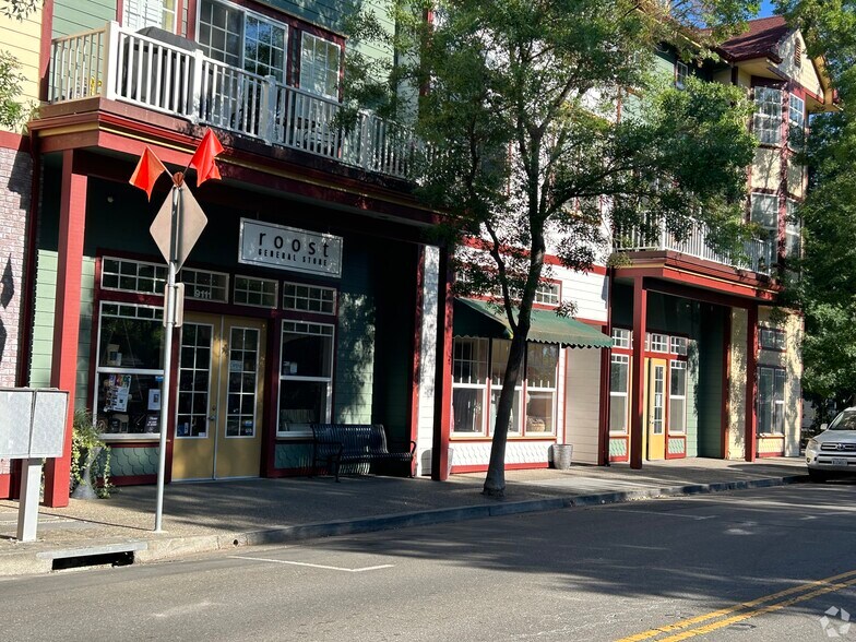 Primary Photo Of 9000-9121 Windsor Rd, Windsor Apartments For Sale