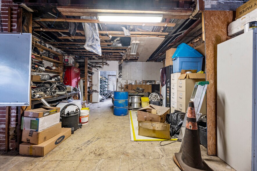 More Photos Of 628 King St, Cocoa Auto Dealership For Sale