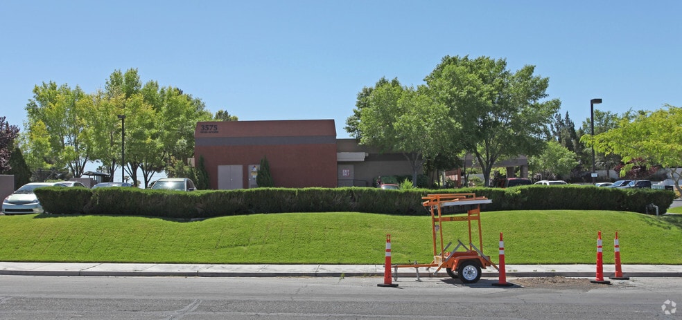 More Photos Of 3575 Pecos Mcleod Rd, Las Vegas Medical For Sale