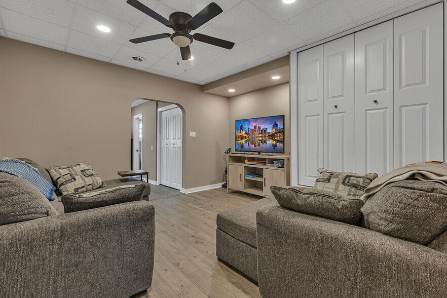More Photos Of , New Brighton General Retail For Sale