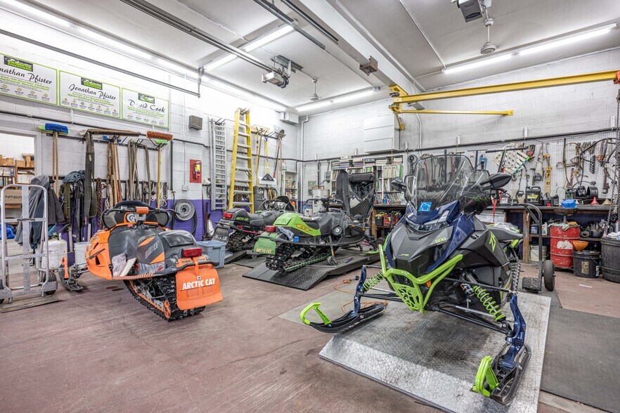 More Photos Of 4150 State Highway 13, Wisconsin Dells Freestanding For Sale