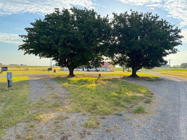 More Photos Of 633 Grand ave, Texola Flex For Sale