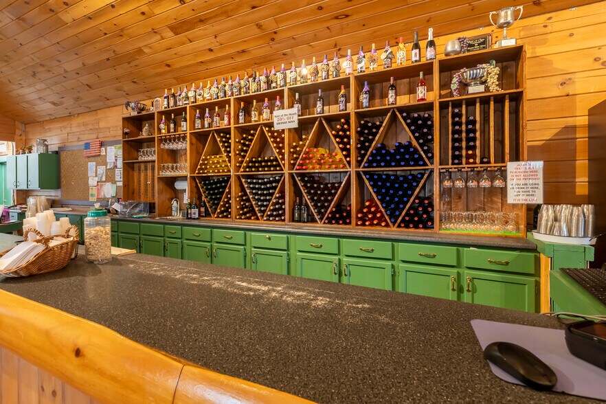 More Photos Of 14391 IL-37, Whittington Winery Vineyard For Sale