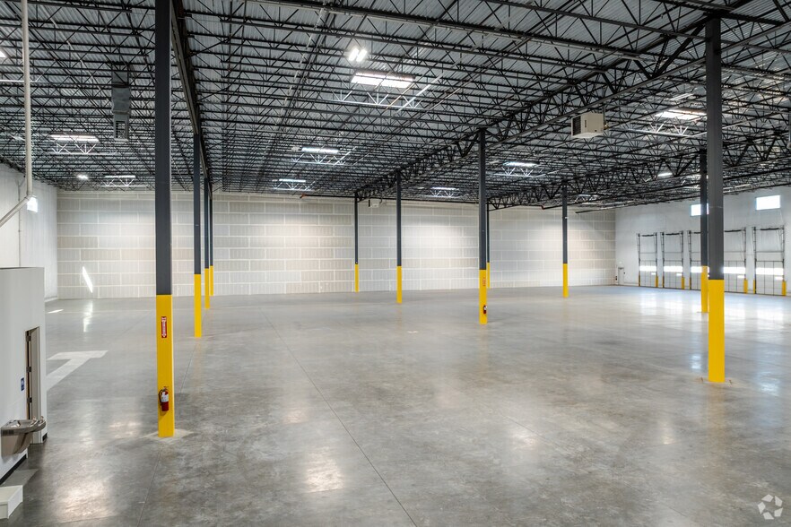 More Photos Of 7450 Clayton St, Denver Warehouse For Lease