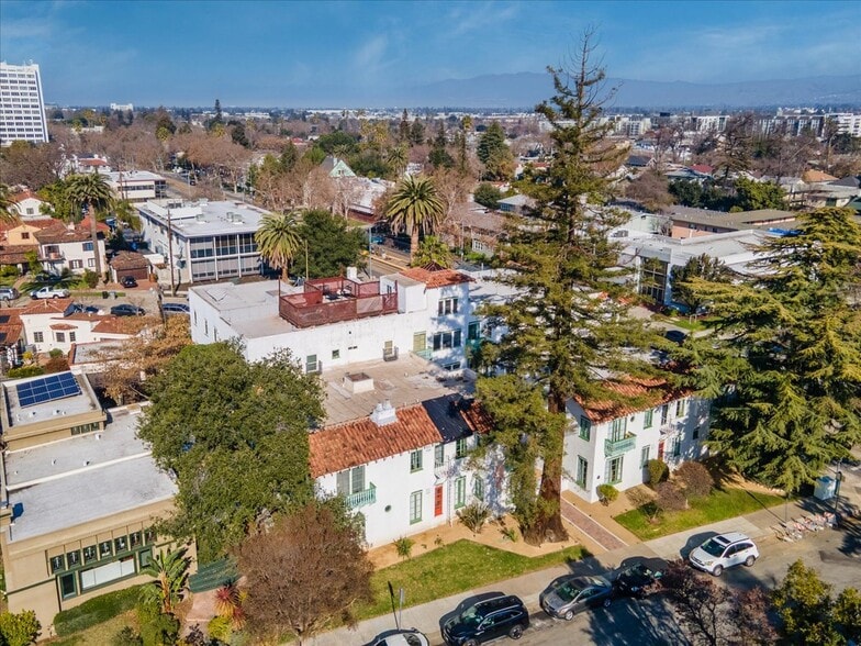 More Photos Of 15 Hawthorne Way, San Jose Apartments For Sale