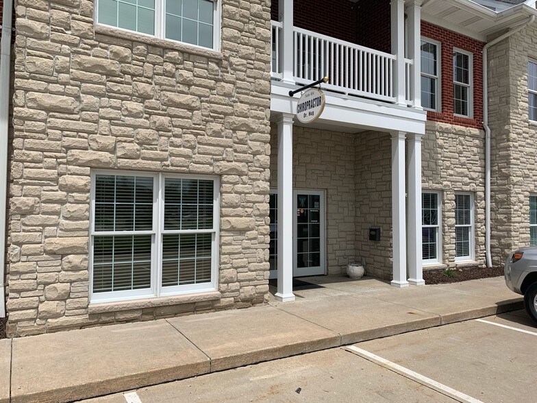 More Photos Of 3432 W Truman Blvd, Jefferson City Office For Sale