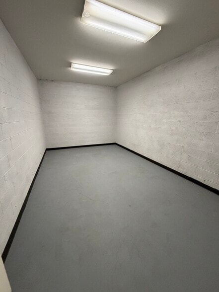 More Photos Of 2548 Paulson Rd, Turlock Manufacturing For Lease