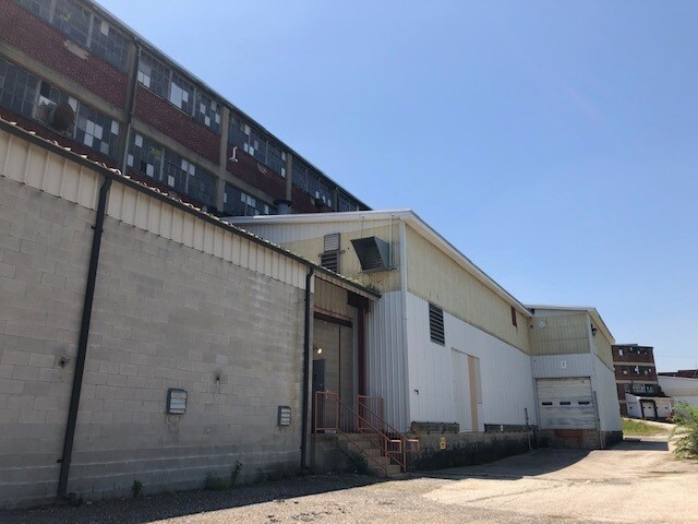 More Photos Of 105 Church Ln, Red Lion Warehouse For Sale