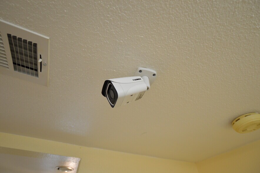 More Photos Of 217 S 2nd St, Garland Office For Lease