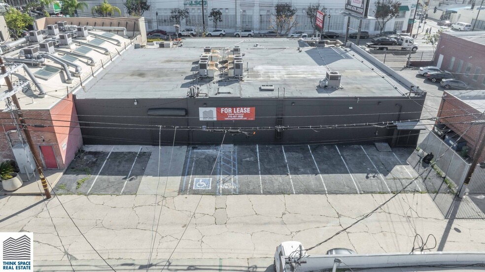 More Photos Of 913-915 N Highland Ave, Los Angeles Showroom For Sale