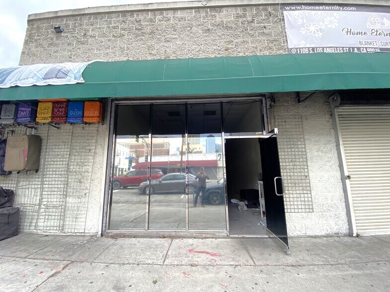 More Photos Of 1100-1106 S Los Angeles St, Los Angeles General Retail For Sale
