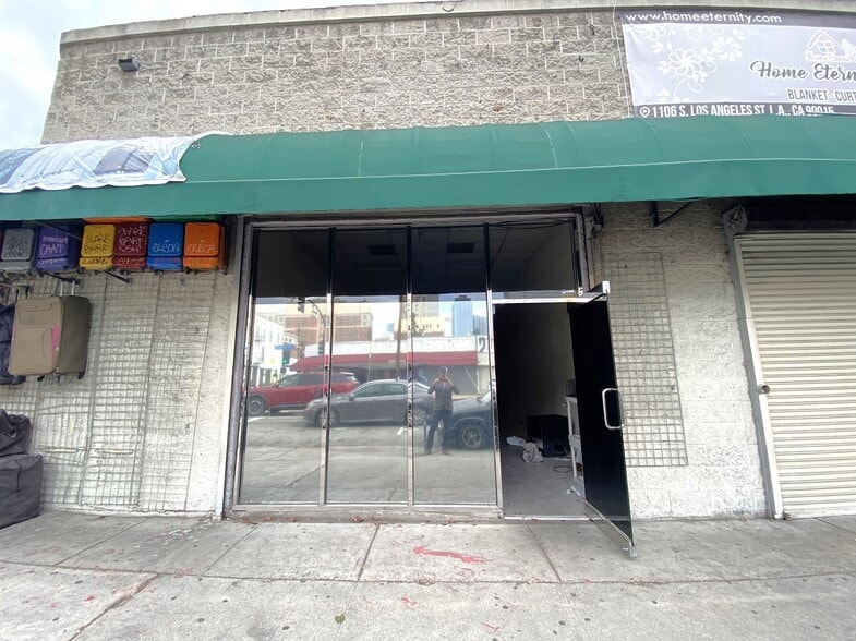 More Photos Of 204 E 11th St, Los Angeles General Retail For Sale