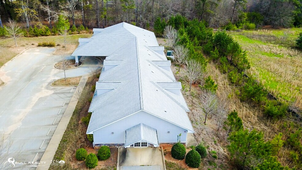 More Photos Of 22 Madras Pky, Newnan Healthcare For Lease