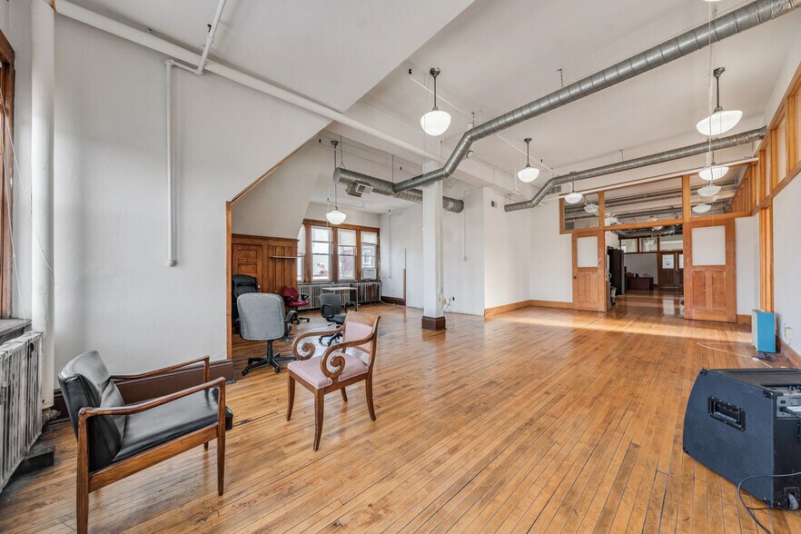 More Photos Of 4403 St Clair Ave, Cleveland Coworking Space