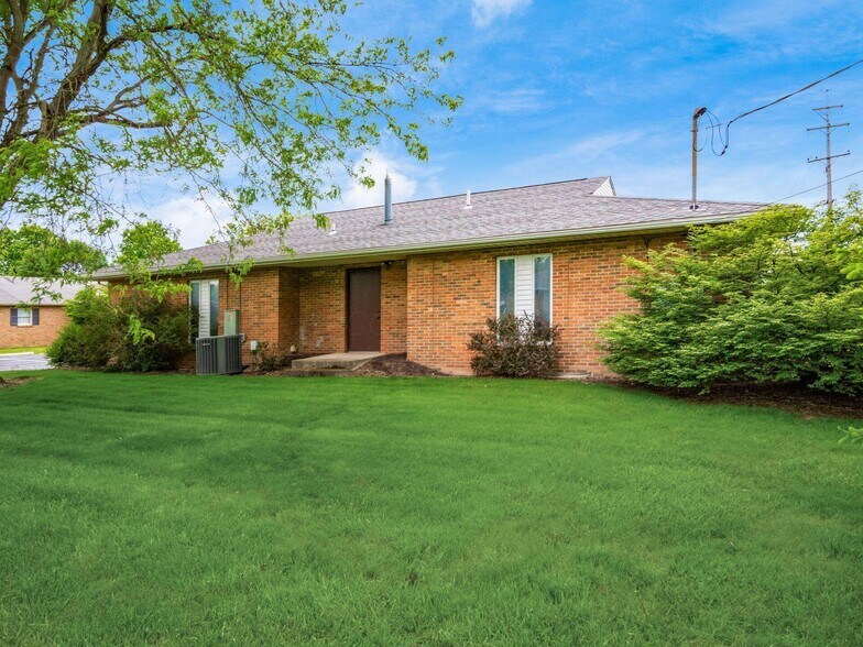 More Photos Of 4960 Middle Urbana Rd, Springfield Medical For Sale